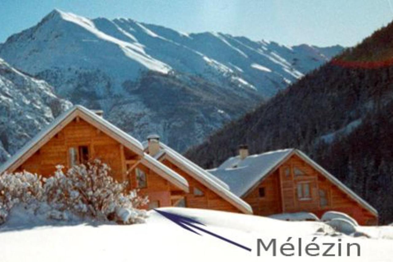 Chalet Le Mélézin hameau des Chazals Nevache Hautes Alpes Buitenkant foto